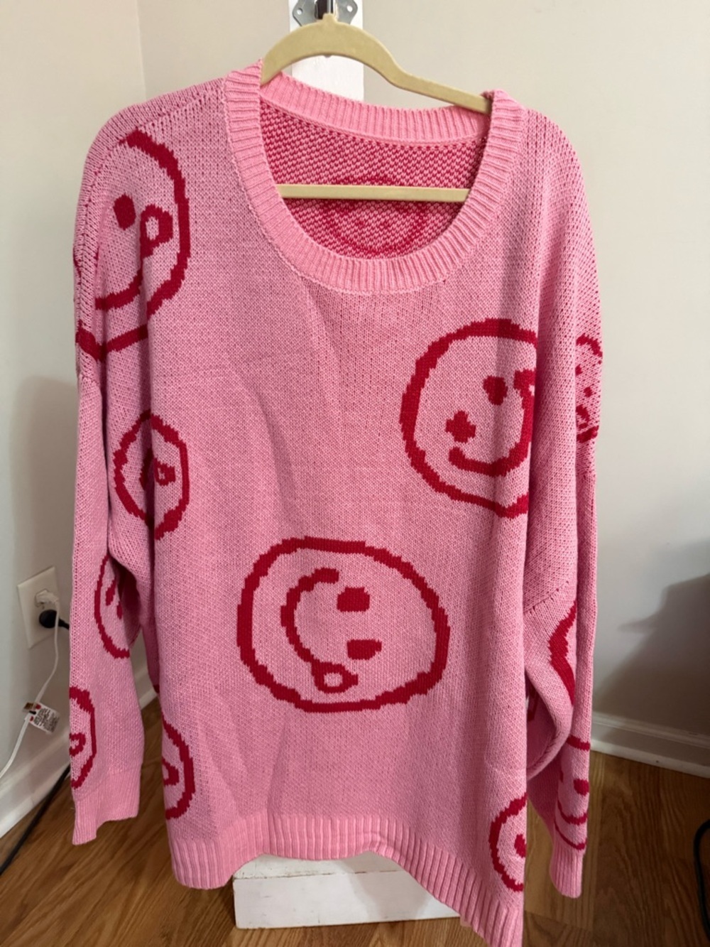 NWT Bloomchic Smiley Face Sweater - Picture 2 of 9